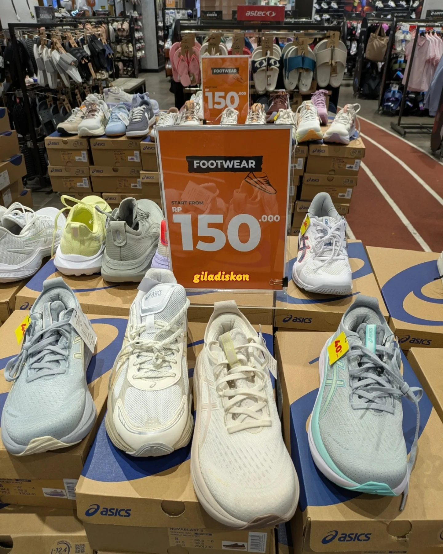 Diskon hingga 70%! Mulai Rp80rb untuk t-shirt - Image 4