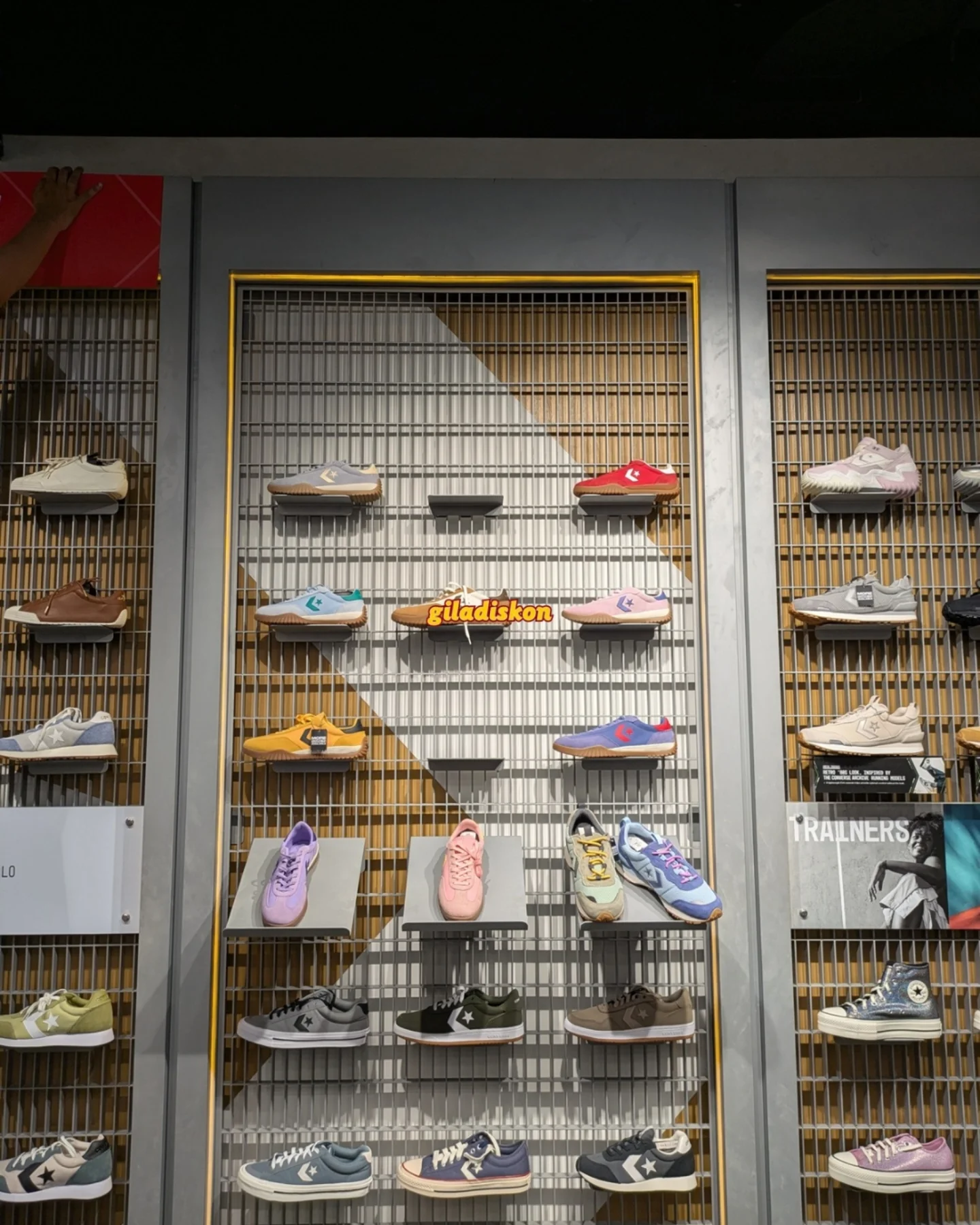 Converse Indonesia: Buy 1 Get 1 Semua Item sampai 1 Juni - Image 8