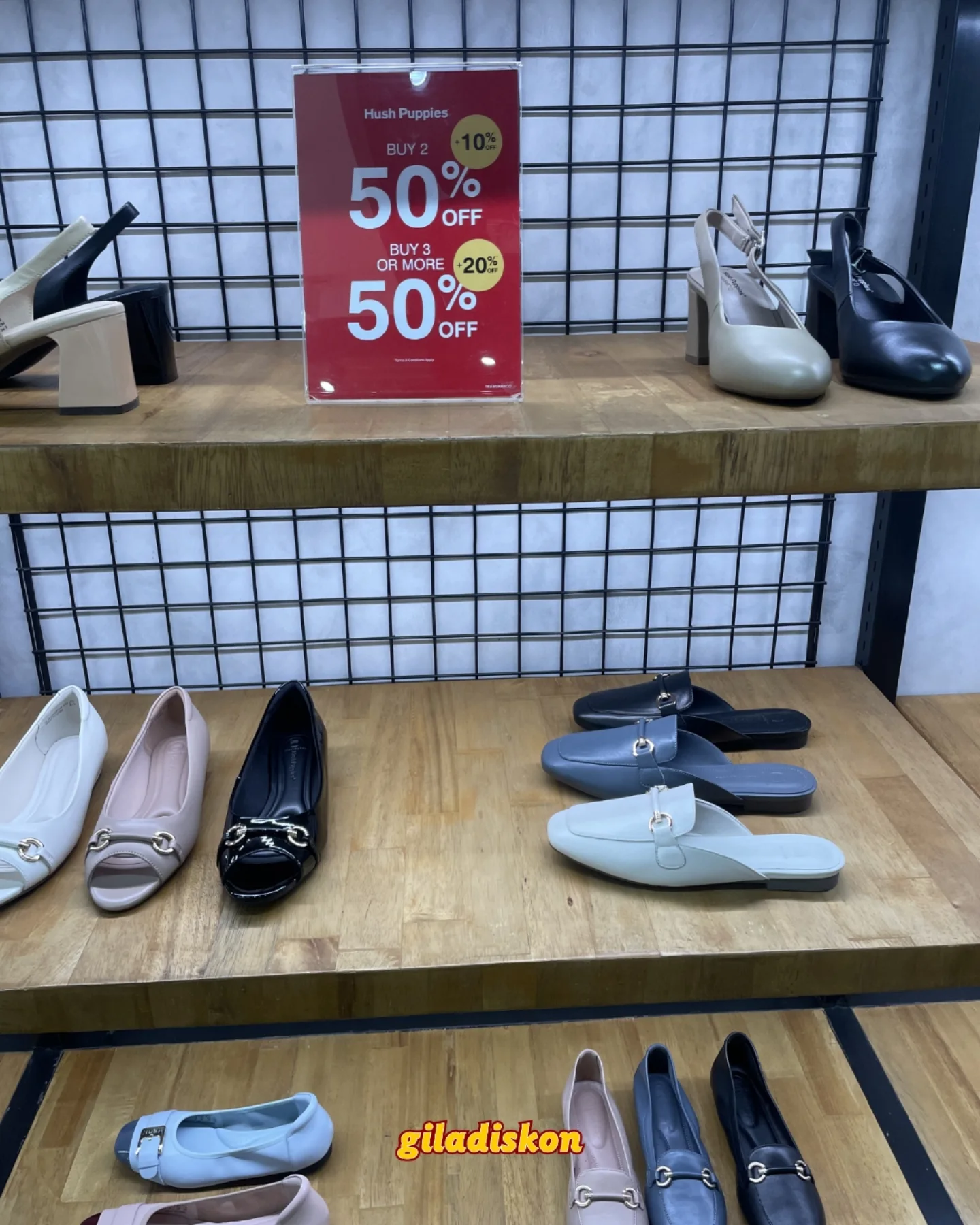 Hush Puppies Diskon Hingga 70% di Semua Store - Image 14