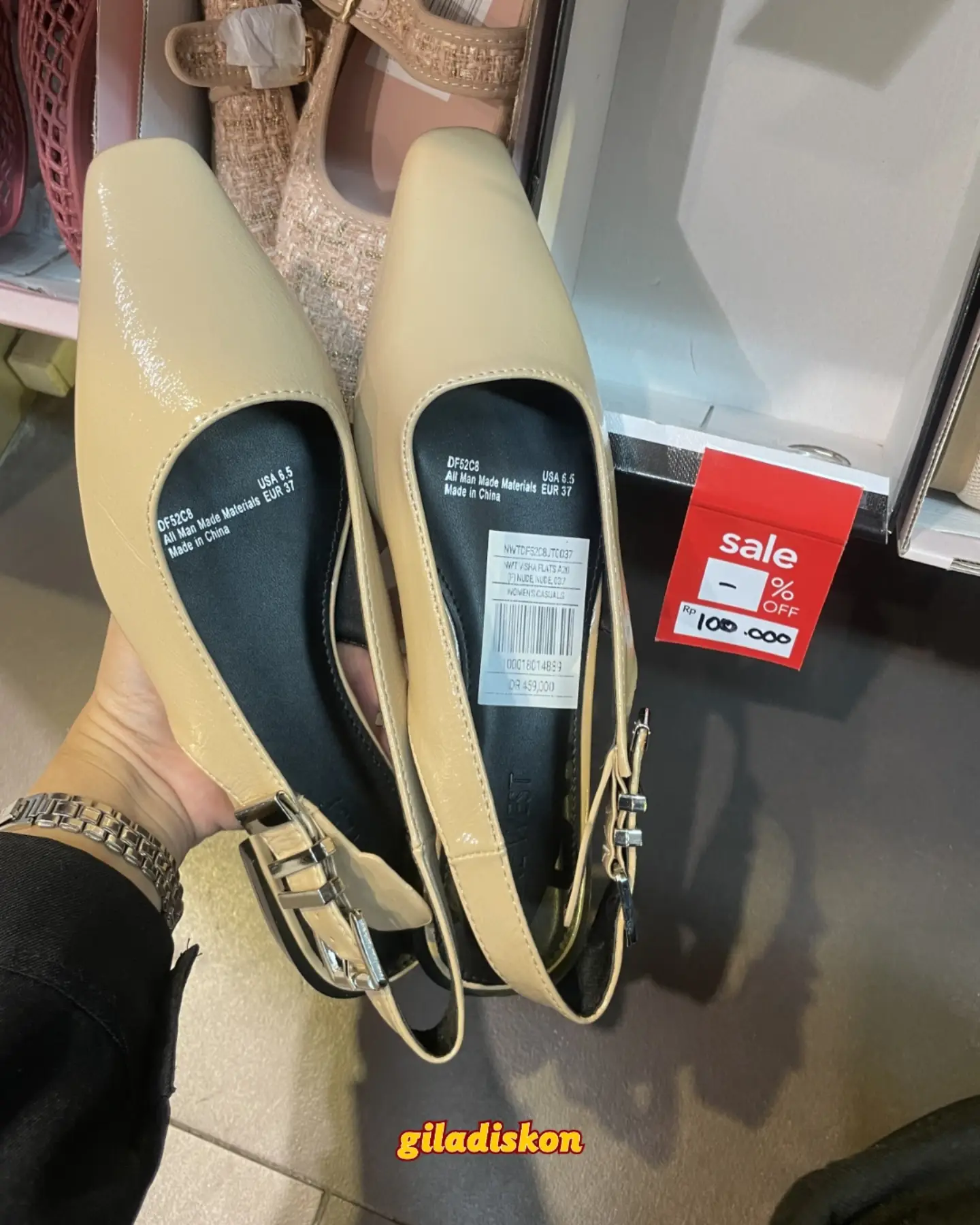 Diskon berlimpah + ekstra beli 2 item di Payless - Image 4