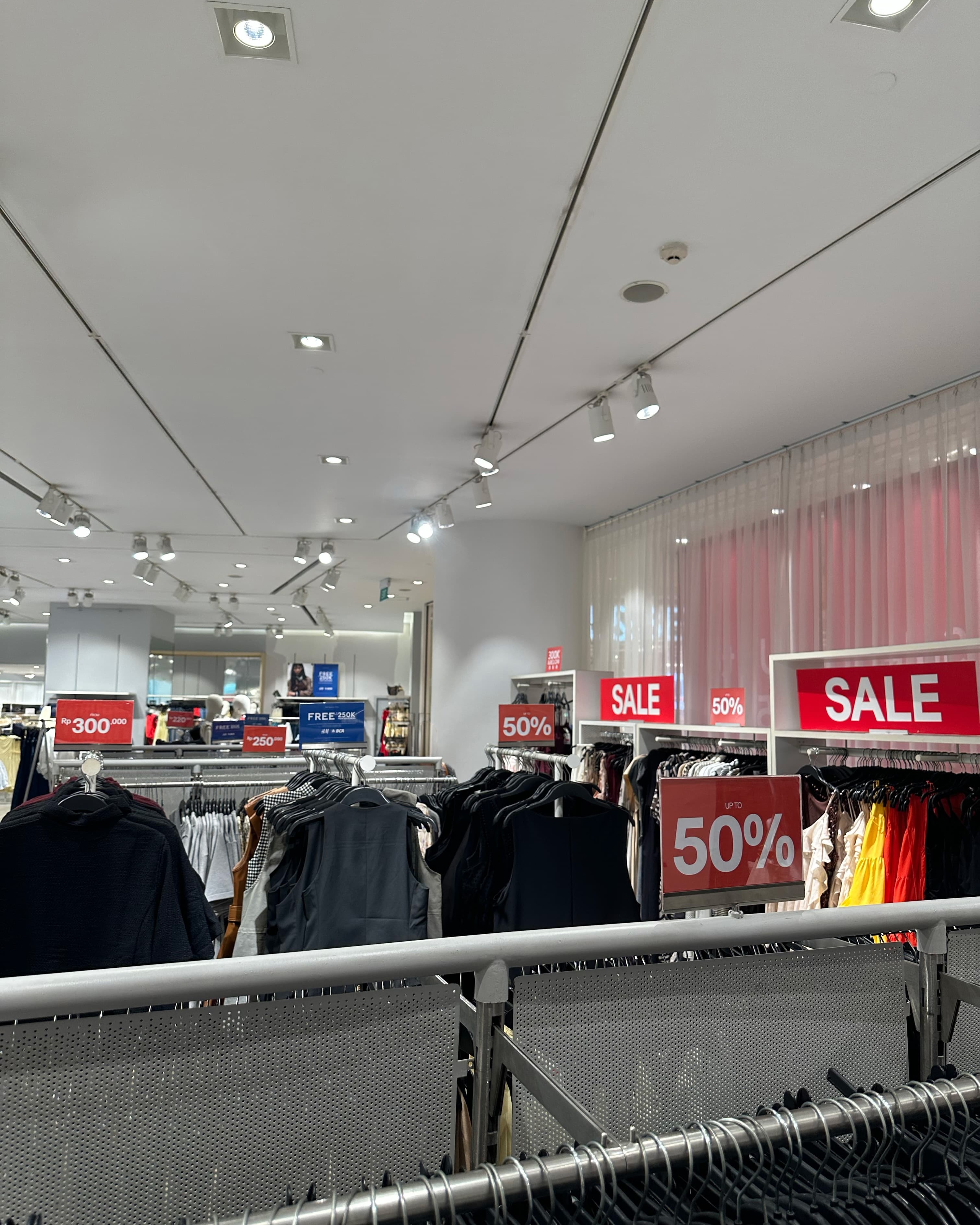 H&M End of Season Sale: Diskon hingga 50% - Image 4