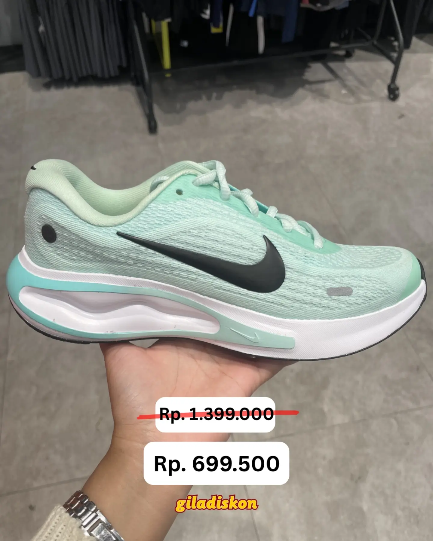 Diskon Hingga 50% di Sports Direct ID - Image 4