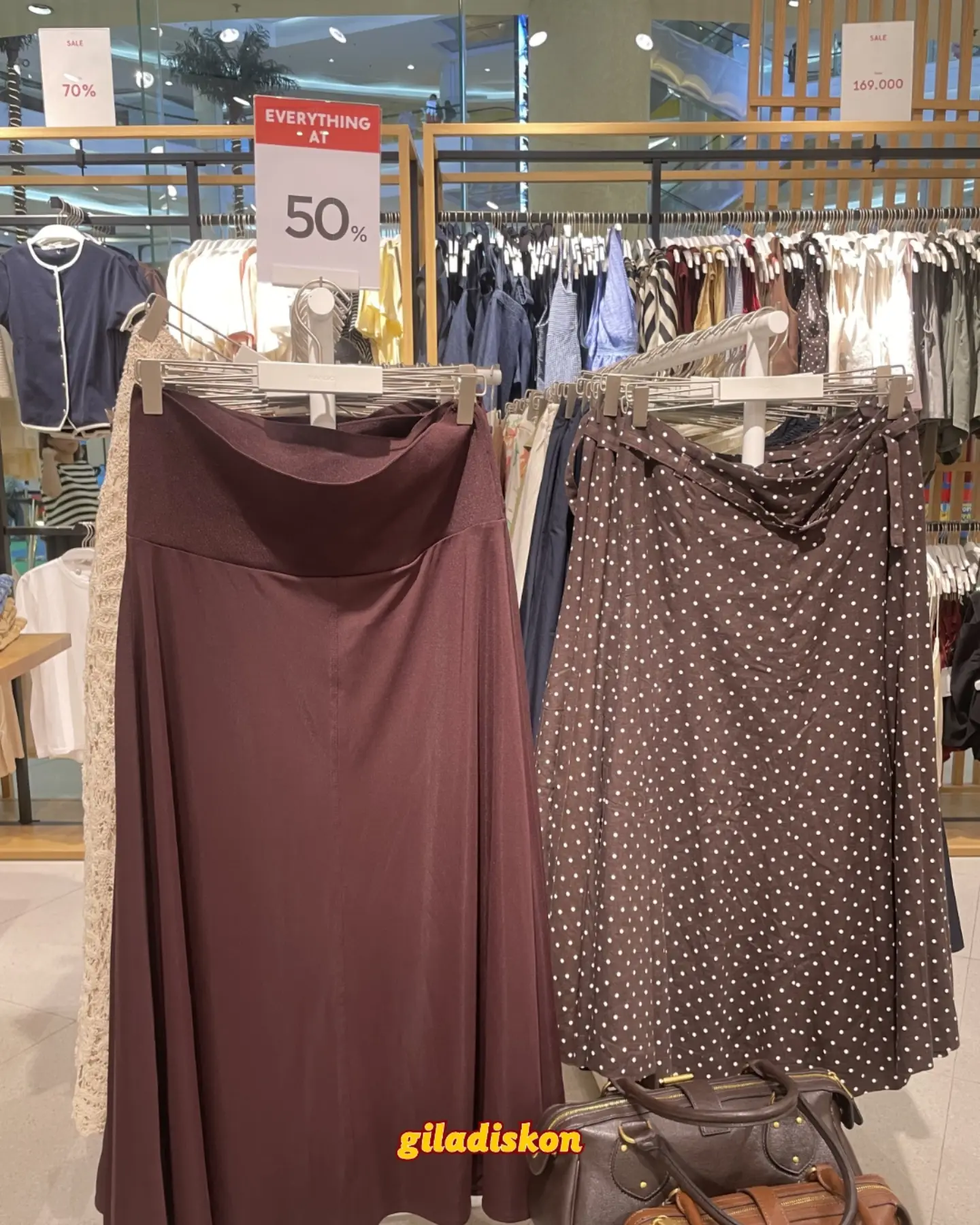 Diskon Mango hingga 70% di Semua Store - Image 8